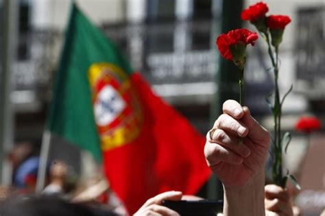 feriado 25 de abril portugal